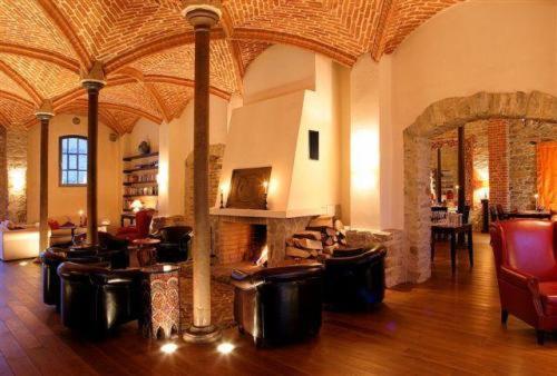 Hotel Burg Wanzleben Zewnętrze zdjęcie