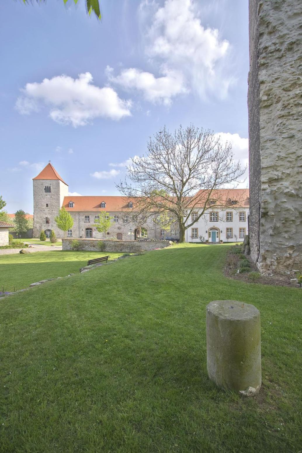 Hotel Burg Wanzleben Zewnętrze zdjęcie